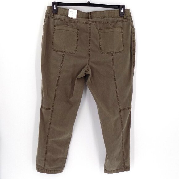 Chico's the ultimate fit ankle pant Size 3 Dusty Olive Utility-inspired - Picture 2 of 5